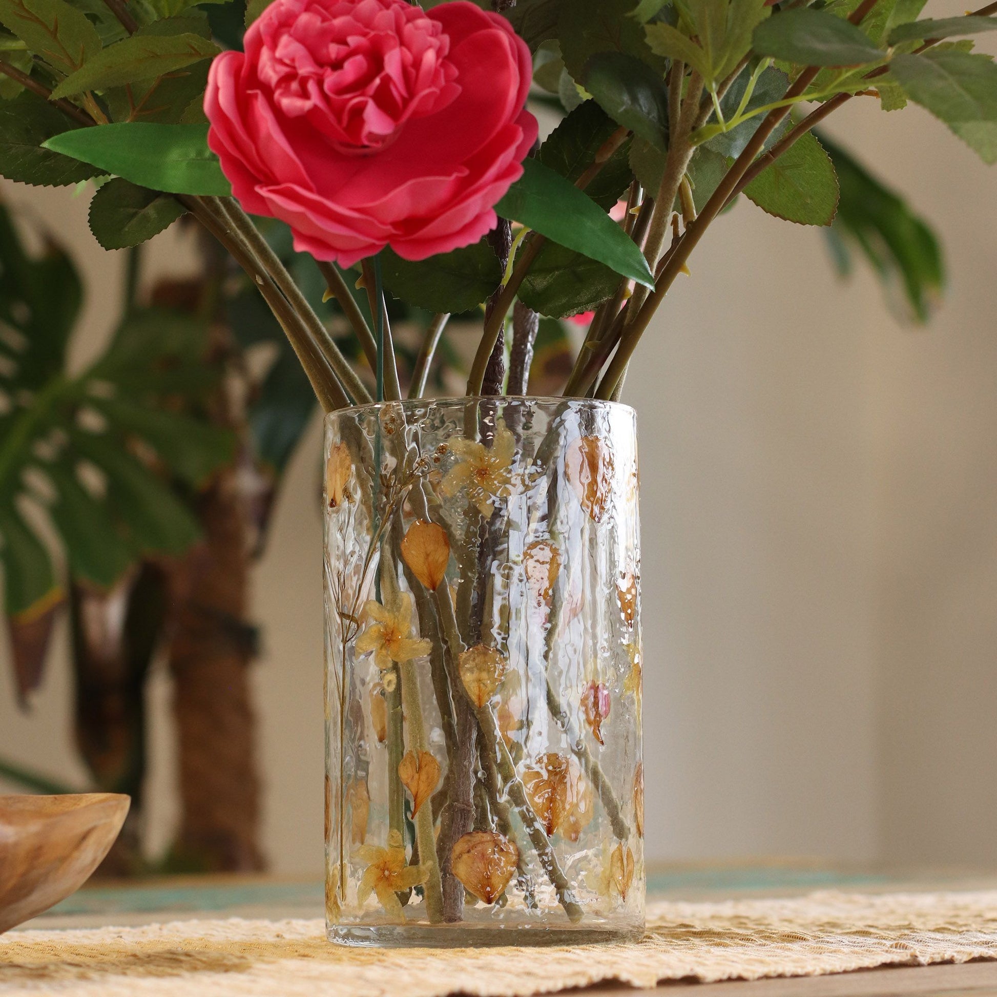 Detailed close up view highlighting the high quality craftsmanship and individual features of the natural floral glass tall vase candle holder rose 19x11cm438