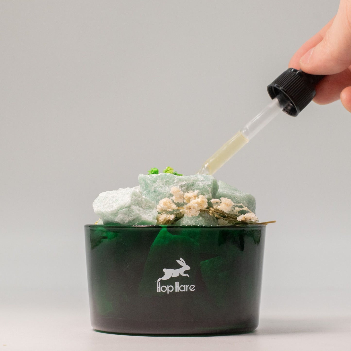 Hop Hare Diffusing Crystals & Floral Set - The Magician from our luxury hop hare diffusing crystals & floral sets collection