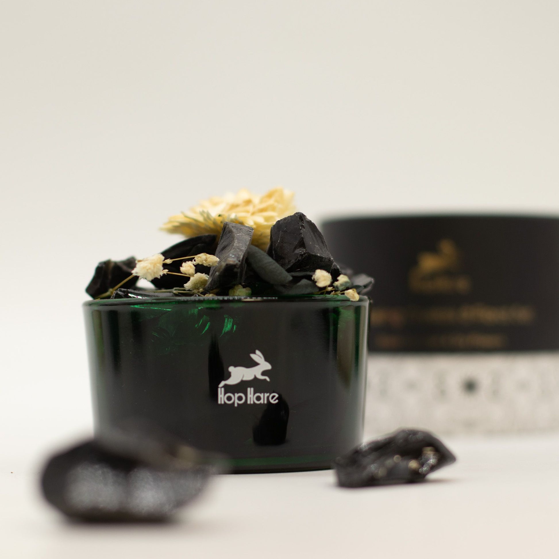 Hop Hare Diffusing Crystals & Floral Set - The King from our luxury hop hare diffusing crystals & floral sets collection