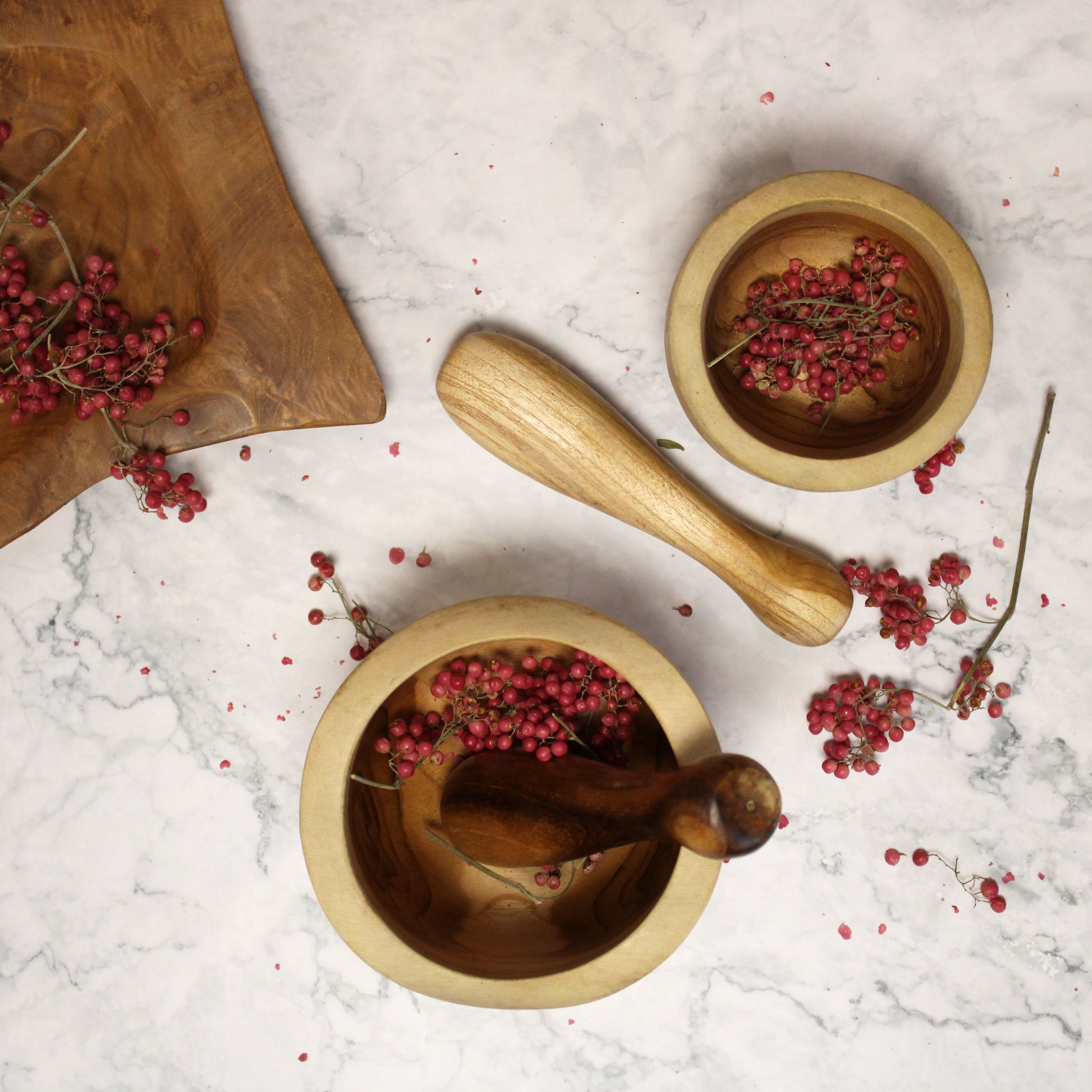 Ergo Teak Pestal & Morter Med from our luxury ergo teak pestle & mortar collection