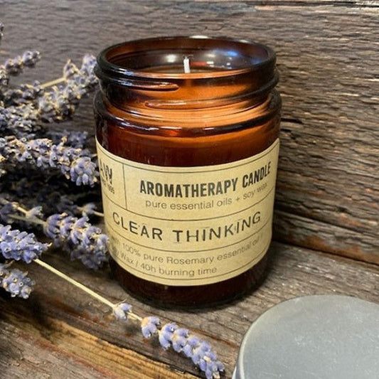 Luxury presentation of the aromatherapy candle clear thinking382 showing the premium artisan packaging and complete set contents