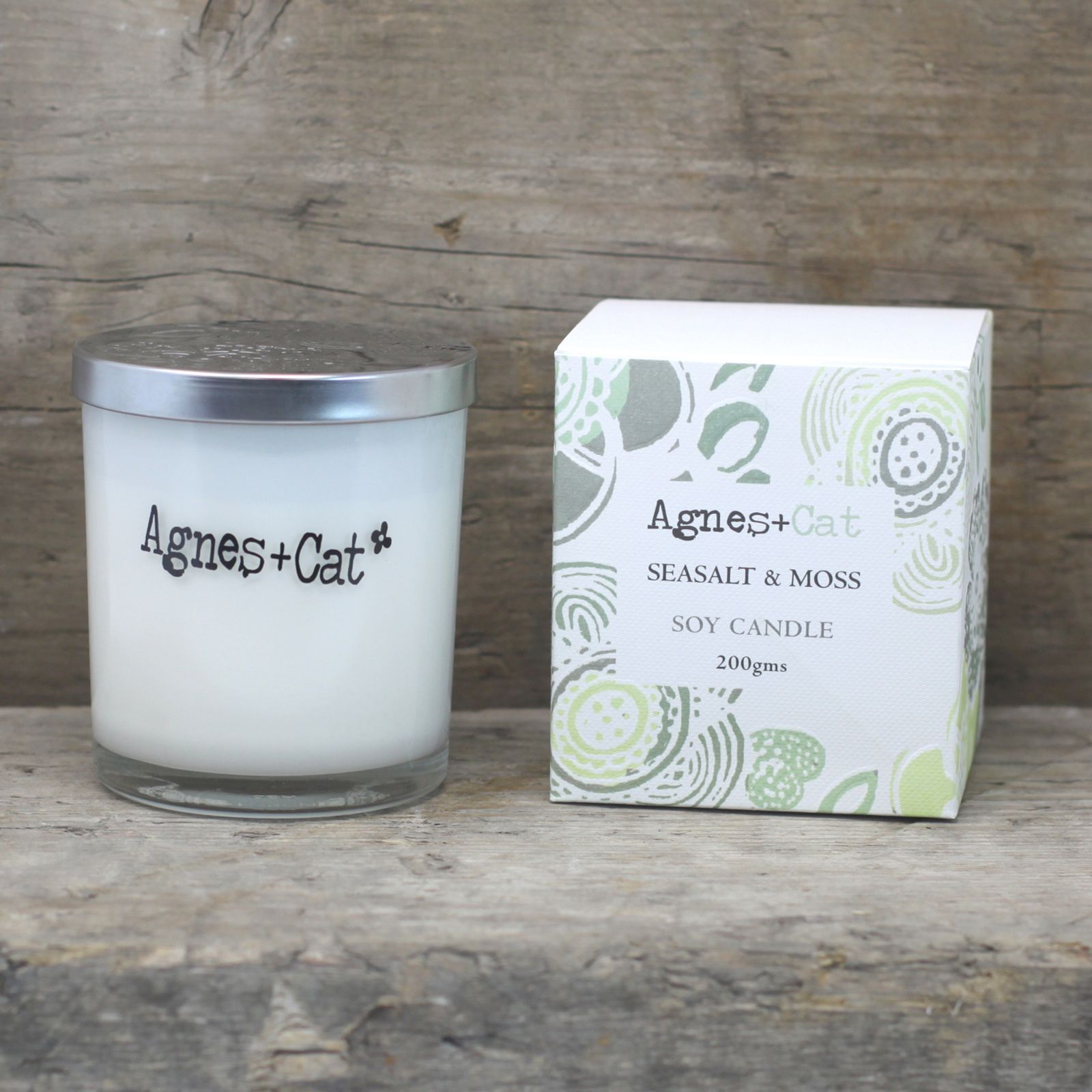 Detailed close up view highlighting the high quality craftsmanship and individual features of the agnes cat votive candle tea and roses540