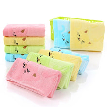 Charger l&#39;image dans la galerie, Colorful  small baby towel - Giftexonline
