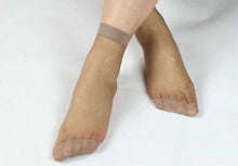 Cargar imagen en el visor de la galería, 10 Pairs Multicolor Ankle  Ultra Thin Short Nylon Socks - Giftexonline
