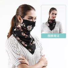 Carica l&#39;immagine nel visualizzatore di Gallery, Great looking face coverings scarfs - Giftexonline

