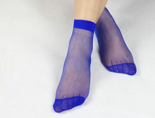 Carica l&#39;immagine nel visualizzatore di Gallery, 10 Pairs Multicolor Ankle  Ultra Thin Short Nylon Socks - Giftexonline
