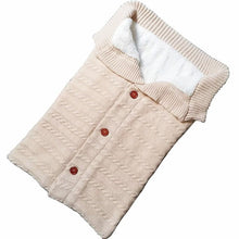 Laden Sie das Bild in den Galerie-Viewer, Warm Knitted Sleeping bag for babies
